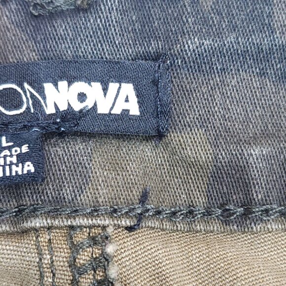 Fashion Nova Mens Camouflage Cargo Pants Size L Elastic Leg Opening - Picture 11 of 12